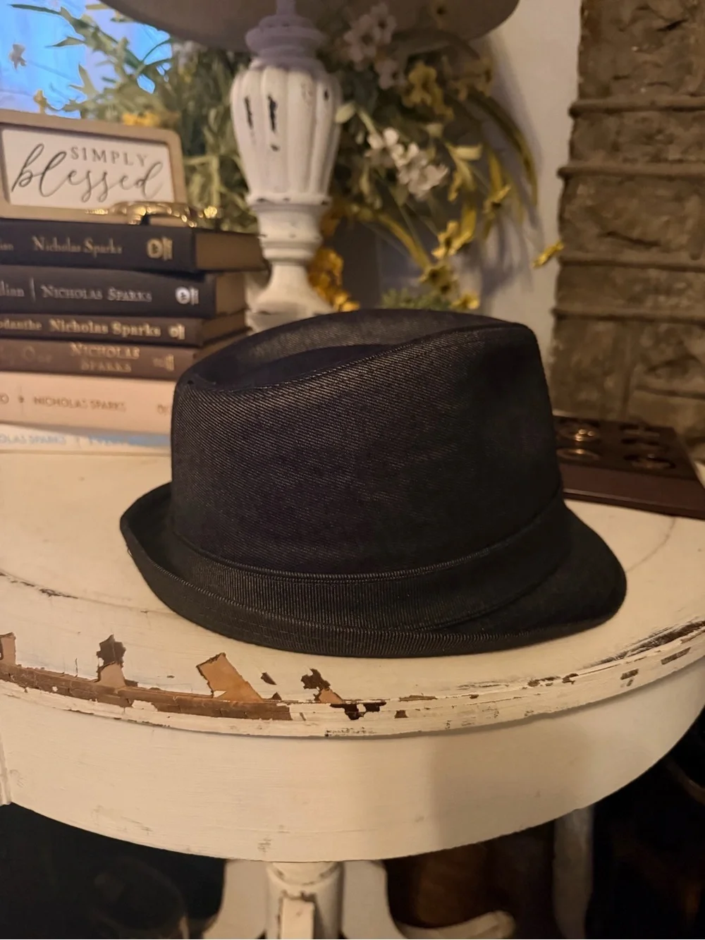 Calvin Klein Black Fedora Trilby Hat Men’s Lightweight Dress Casual Hat
